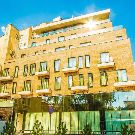 Central Carol Aparthotel 2 ブカレスト エクステリア 写真