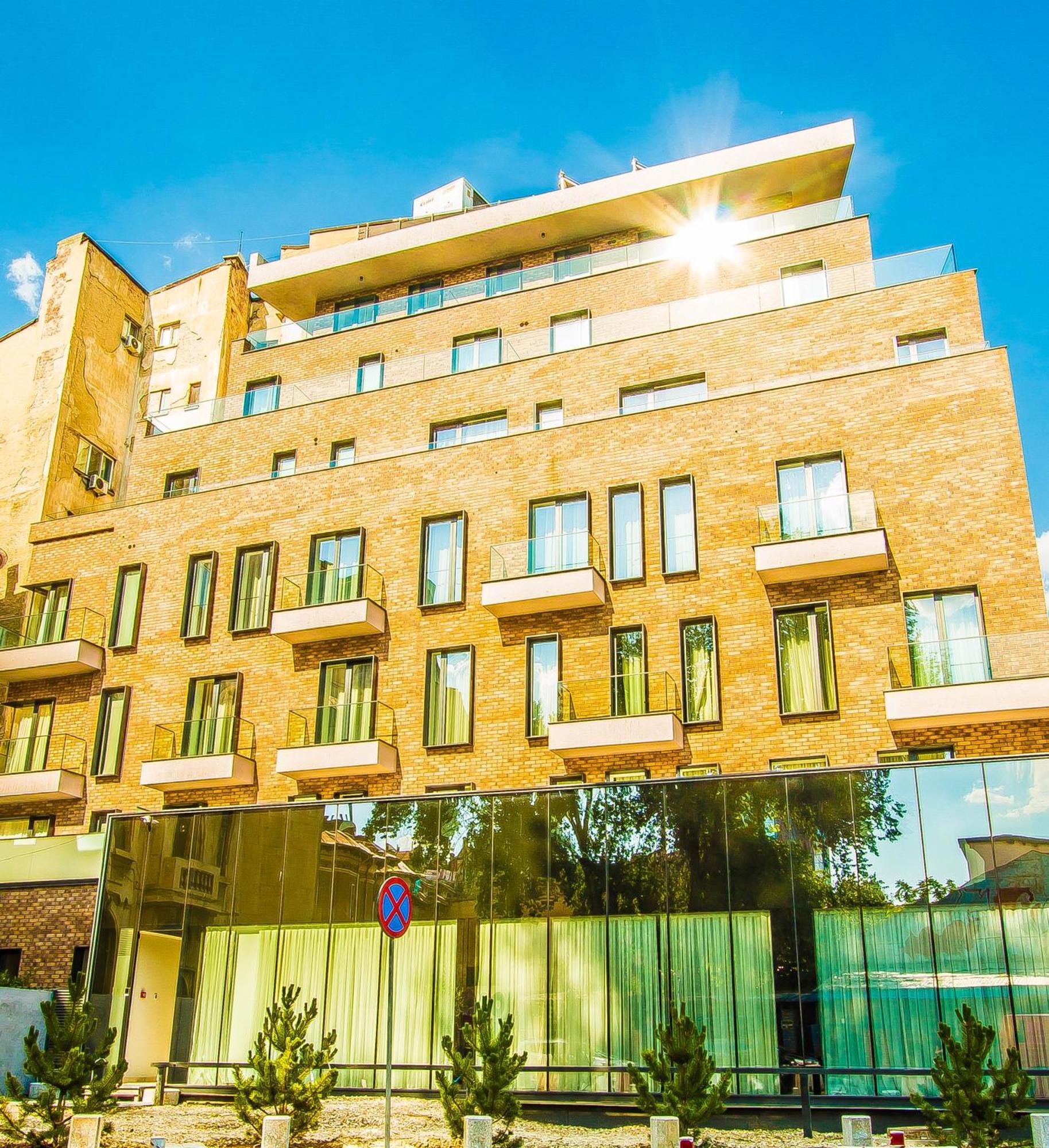 Central Carol Aparthotel 2 ブカレスト エクステリア 写真
