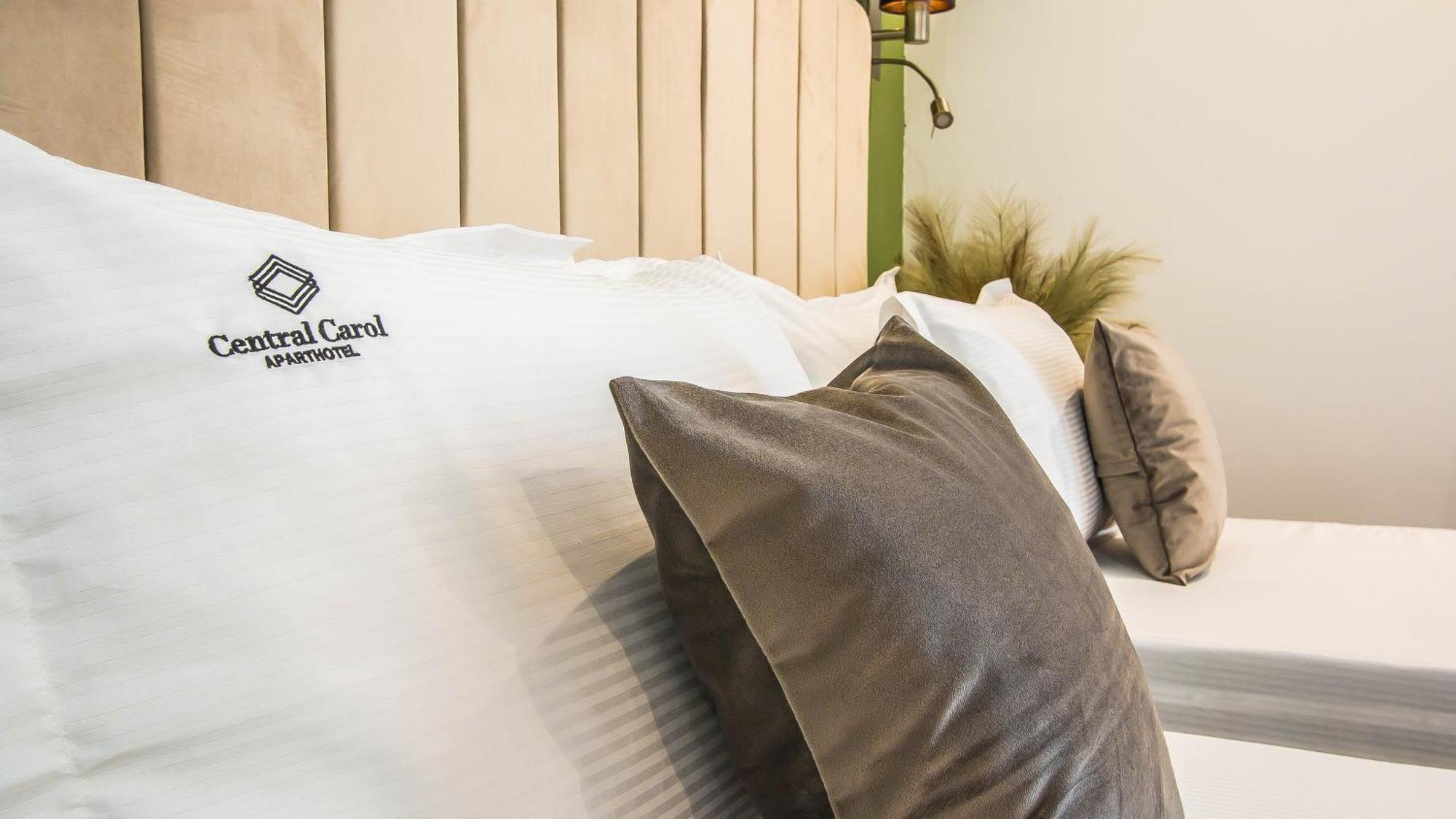 Central Carol Aparthotel 2 ブカレスト エクステリア 写真