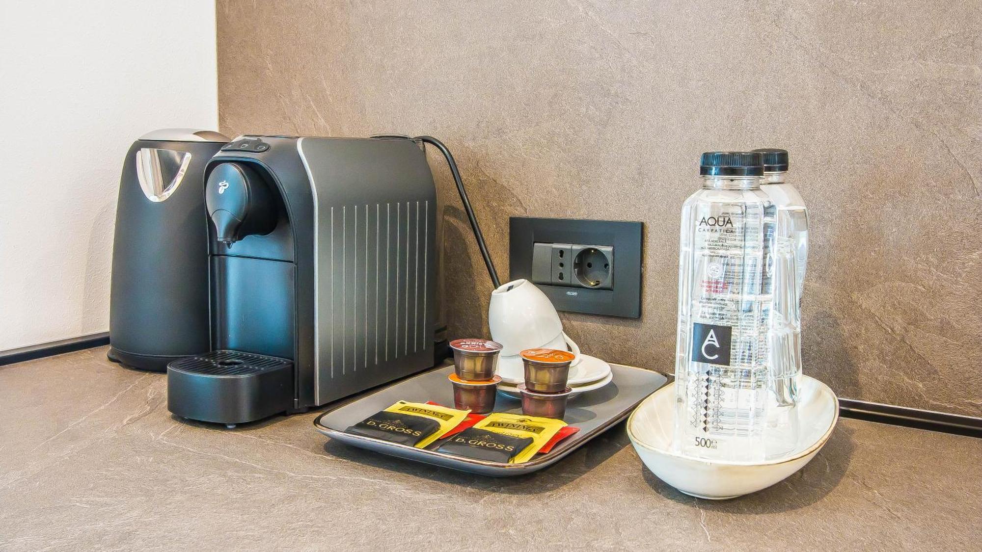 Central Carol Aparthotel 2 ブカレスト エクステリア 写真